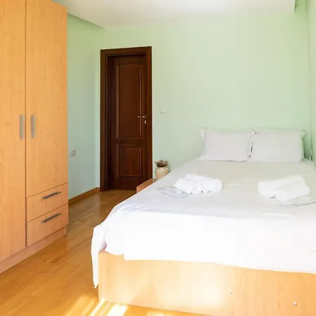 Apartment Flat With Monster Living Varna